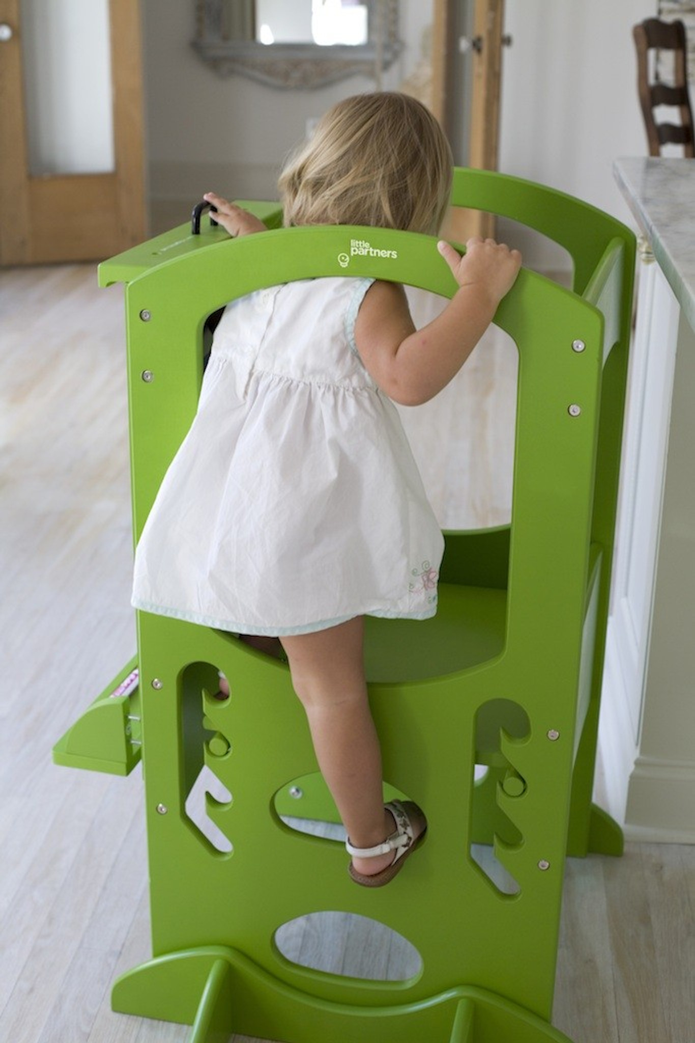 the learning tower step stool