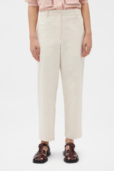Profile view of model wearing the Oroton Arlo Carpenter Chino in Calico and 100% cotton fabric for Women .