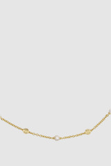 Detail product shot of the Oroton Kaia Pearl Chain Necklace in Gold and Brass material for Women . IP:21