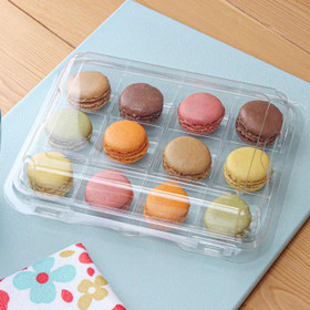 12-Pack 1.75" Compostable PLA Macaron Containers | Sample