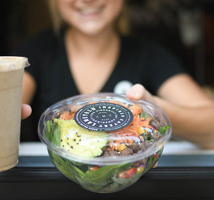 32 oz Compostable Clear PLA Salad Bowl Sample