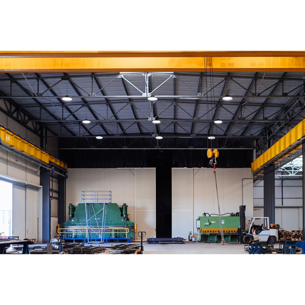 Hubbell Industrial Lighting LED Wet Location Round High Bay CRN-40MV-EDHV-FP, 347-480V, xx watts, xx,000 lumens, 4000K, 0-10V Dimming, with Frosted Polycarbonate lens