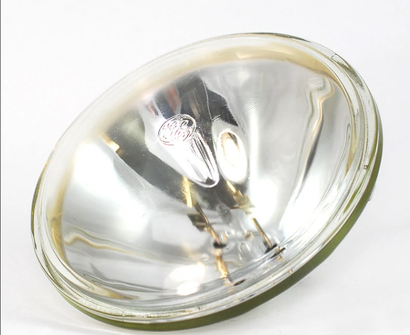 GE 24859 (4580) Aircraft Sealed Beam Aviation Lightbulb PAR46 450 watt 