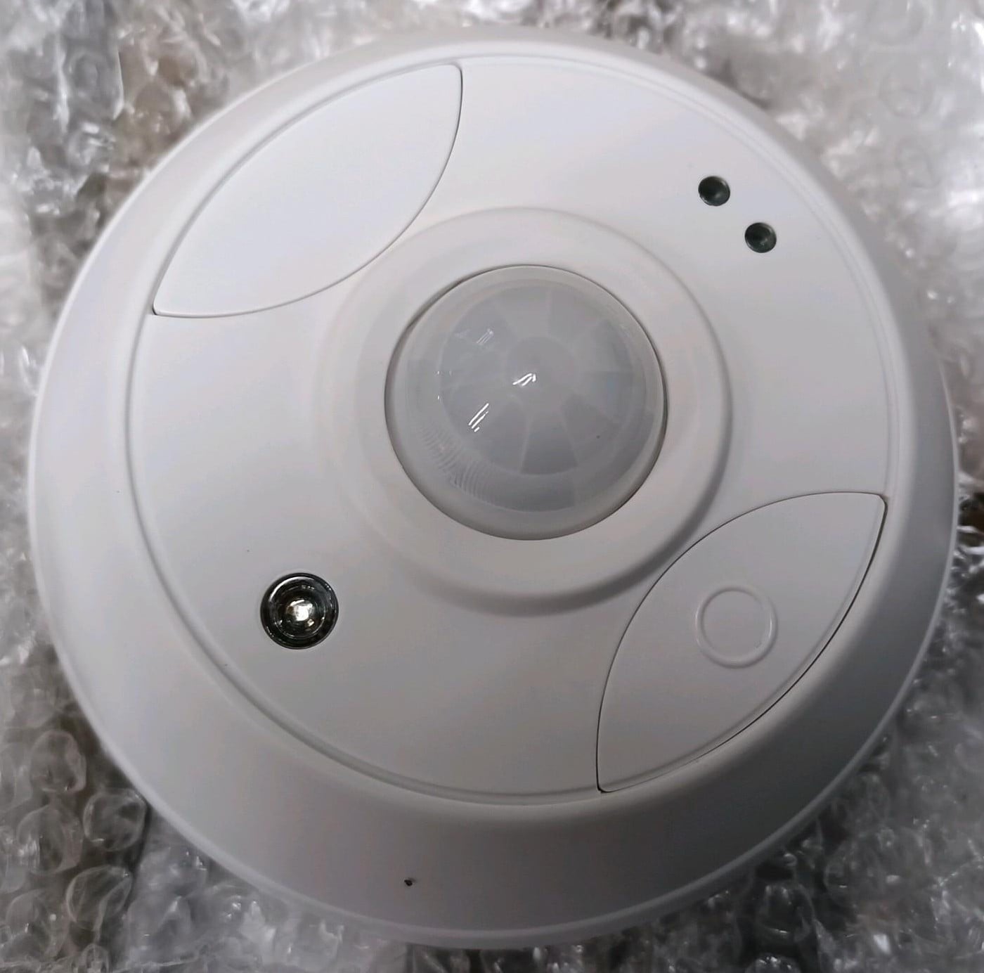Daintree Networks WOS2-CM-S  Wireless Occupancy Sensor (Ceiling Mount) Passive Infrared (PIR) sensor