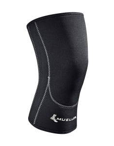 Mueller Closed Patella Knee Sleeve - Medium Mueller Closed Patella Knee Sleeve - Medium