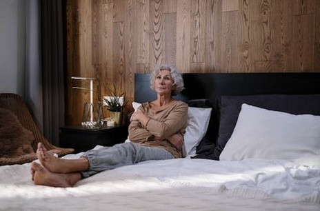 How Seniors Can Avert Holiday Depression: Practical Tips for a Healthier, Happier Season