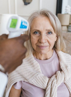 Protecting Seniors from Seasonal Illness: A Guide to Staying Healthy Protecting Seniors from Seasonal Illness: A Guide to Staying Healthy