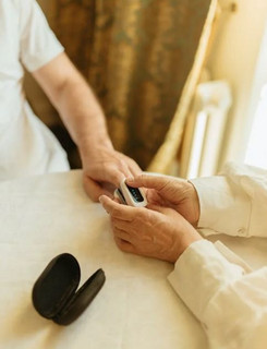 The Importance of Monitoring Blood Oxygen Levels for Seniors The Importance of Monitoring Blood Oxygen Levels for Seniors