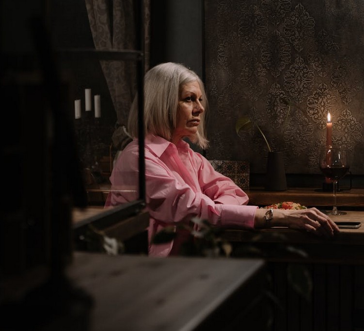 How to Safely Attend to Restless Seniors at Night