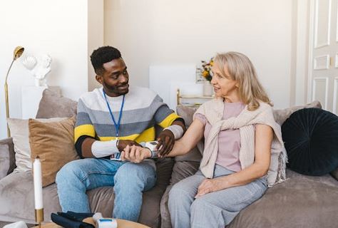 Essential Plans to Make at the First Signs of Dementia