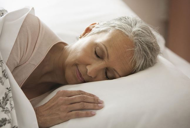 An Essential Guide for Helping Seniors Sleep at Night 