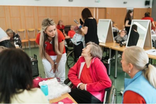 The Life-Changing Benefits of Volunteering at a Senior Facility The Life-Changing Benefits of Volunteering at a Senior Facility