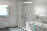 Dusche neben Badewanne