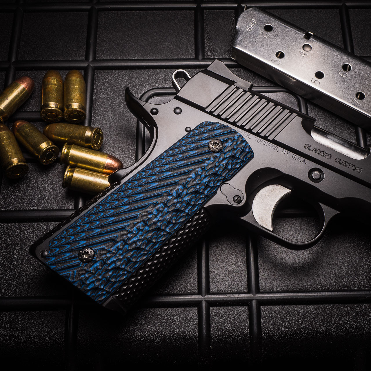1911 Grips (Full-Size) w/ VZ Operator III™ Texture