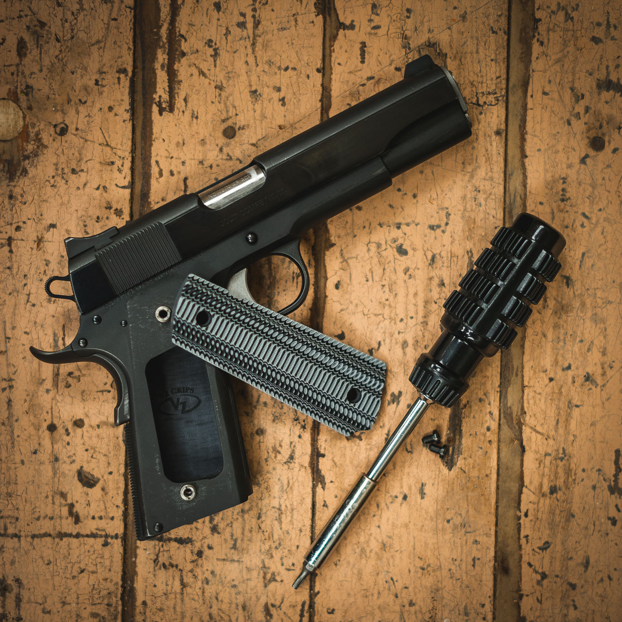 VZ Grips 実物　レア　Meu 1911 VZ Grips 実物 レア Meu 1911 1911 Grips (Full-Size) with