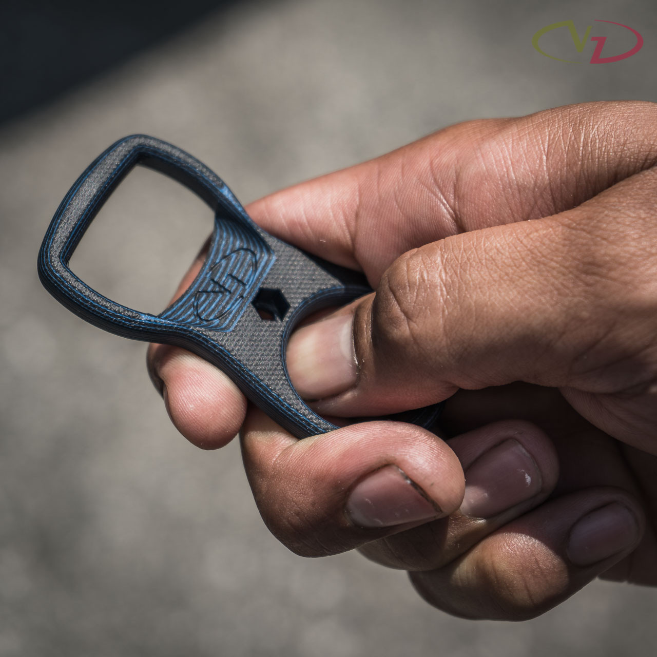 self defense - Is it effective to use a carabiner as tool in real