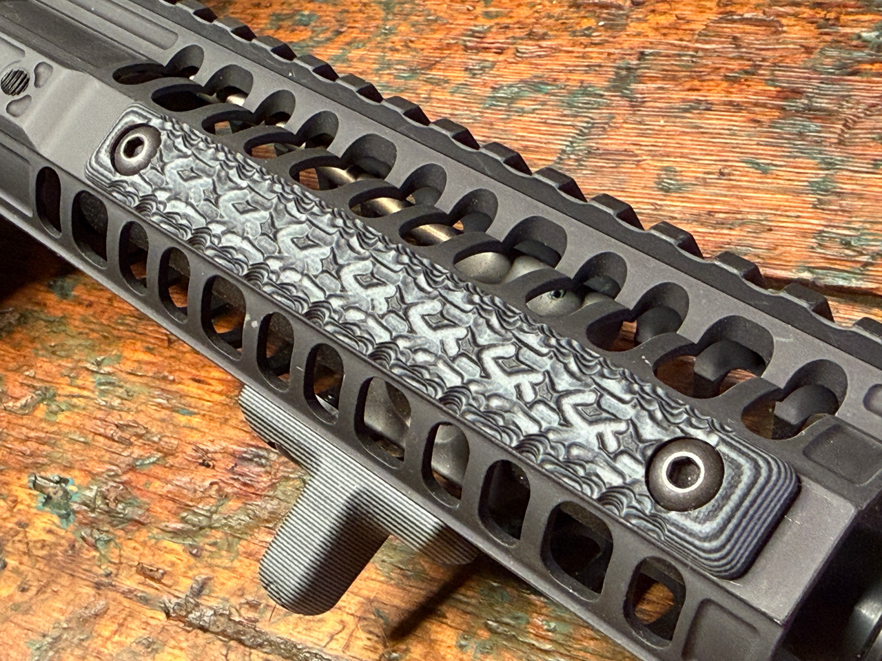 AR15 MLOK Rail Cover, 3 Slot | VZ Stipple Texture