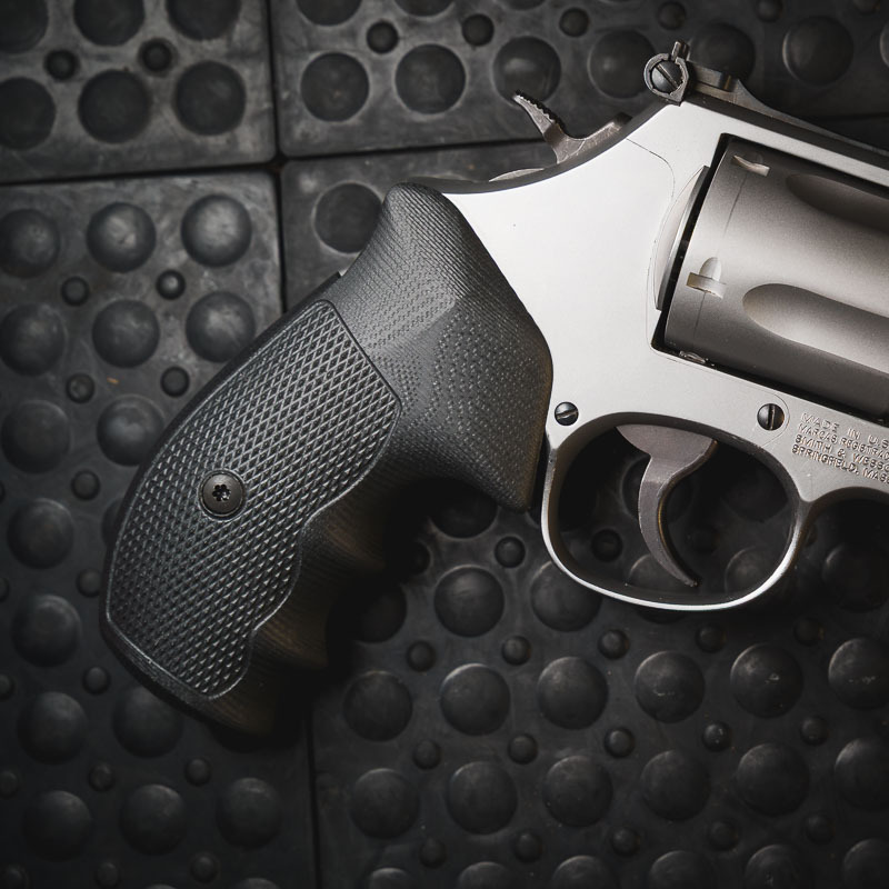 VZ Grips' G-10 grips for S&W K-Frame or L-Frame square frame with Tactical Diamond texture and Black color