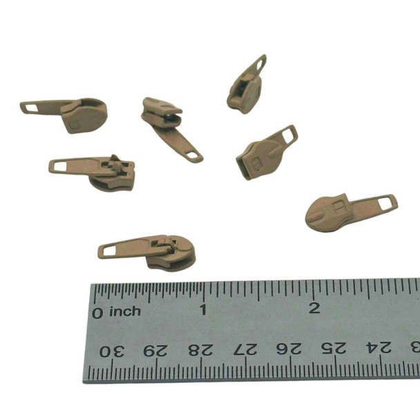 Zipper Slide Size 4.5 Beige
