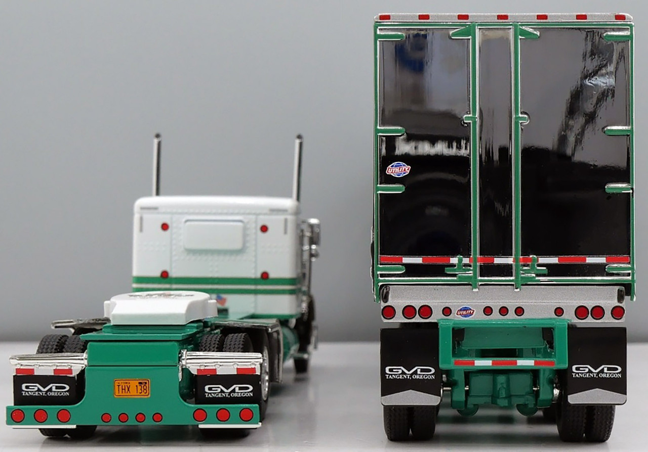DCP 60-2158 - VanDyke  Peterbilt Model 379 with 36" Sleeper and Quad-Axle Curtain-Side Trailer