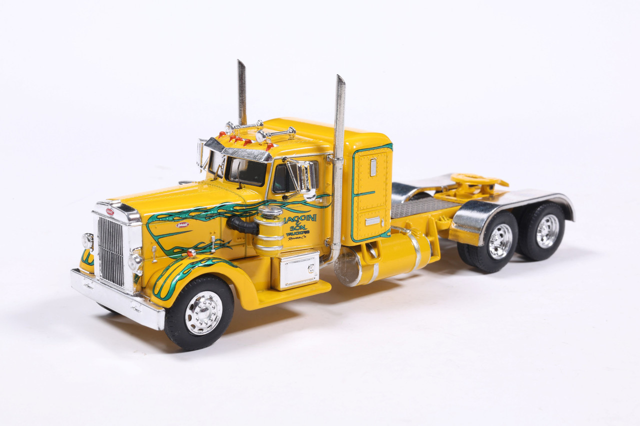 Pre-order, deposit only - ixo - 1:64 1952 Peterbilt 350 - Maggini Hay - Yellow with Green Flames