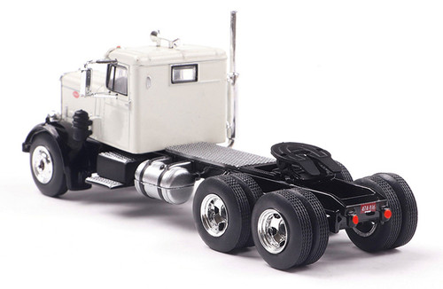 Pre-Order, deposit only - 1:64 - SIlver - Mercedes-Benz AMG Actros