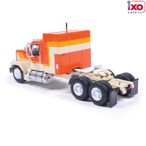 Pre-order, deposit only - ixo 1/64 - 1980 GMC General - Orange and Yellow