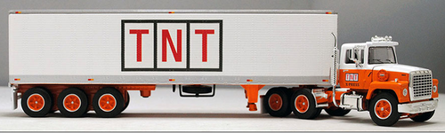 TNT - Ford LN9000 with 40' vintage van TNT - Ford LN9000 with 40' vintage van