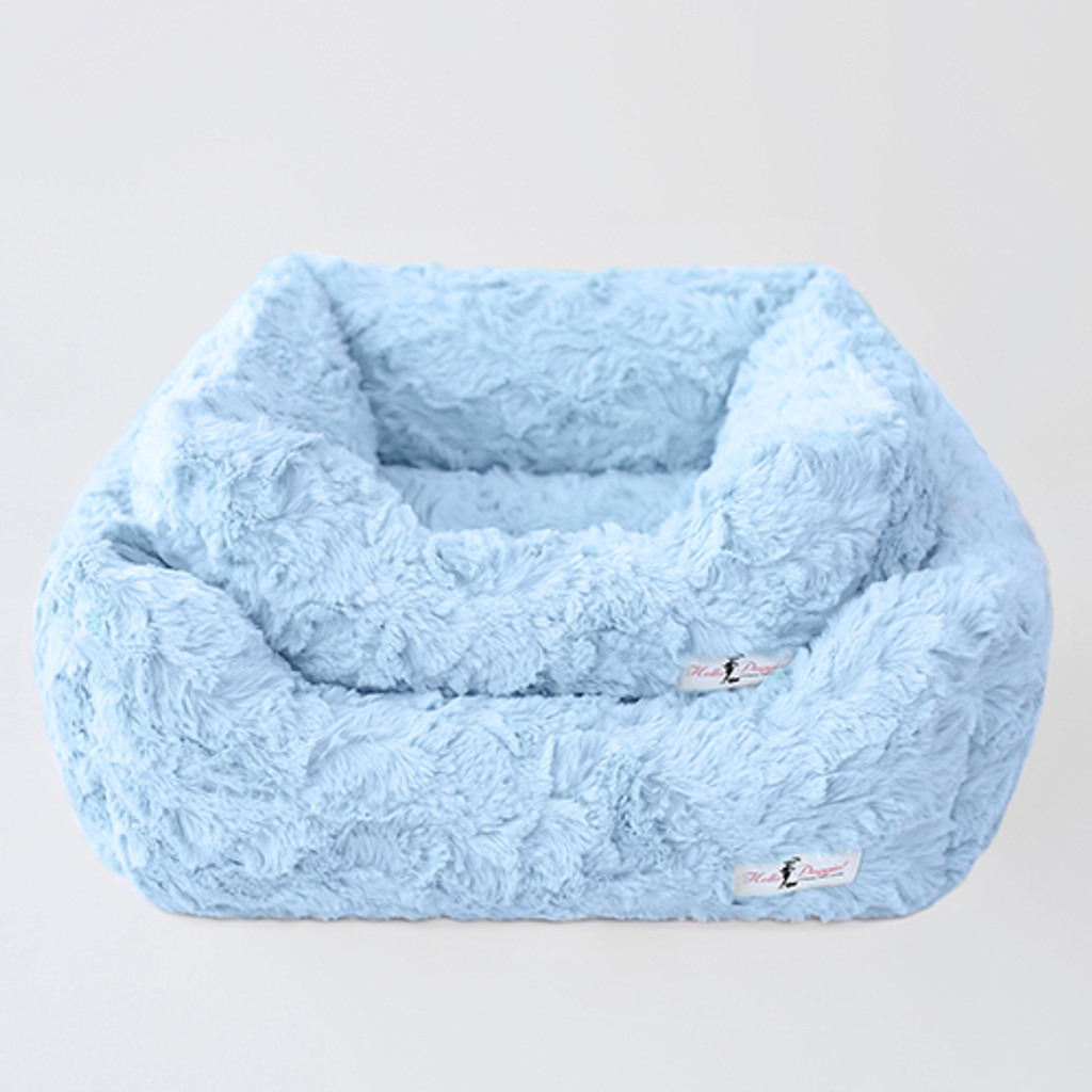 Bella Dog Bed: Baby Blue