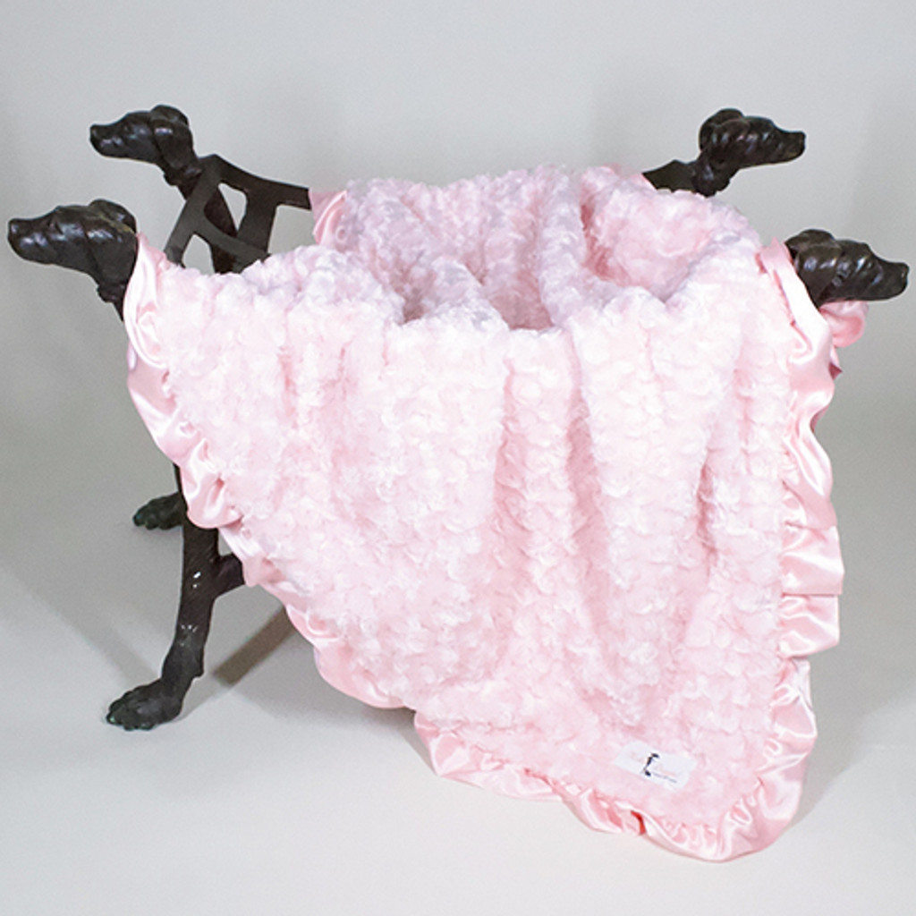 Baby Ruffle Dog Blanket: Baby Pink