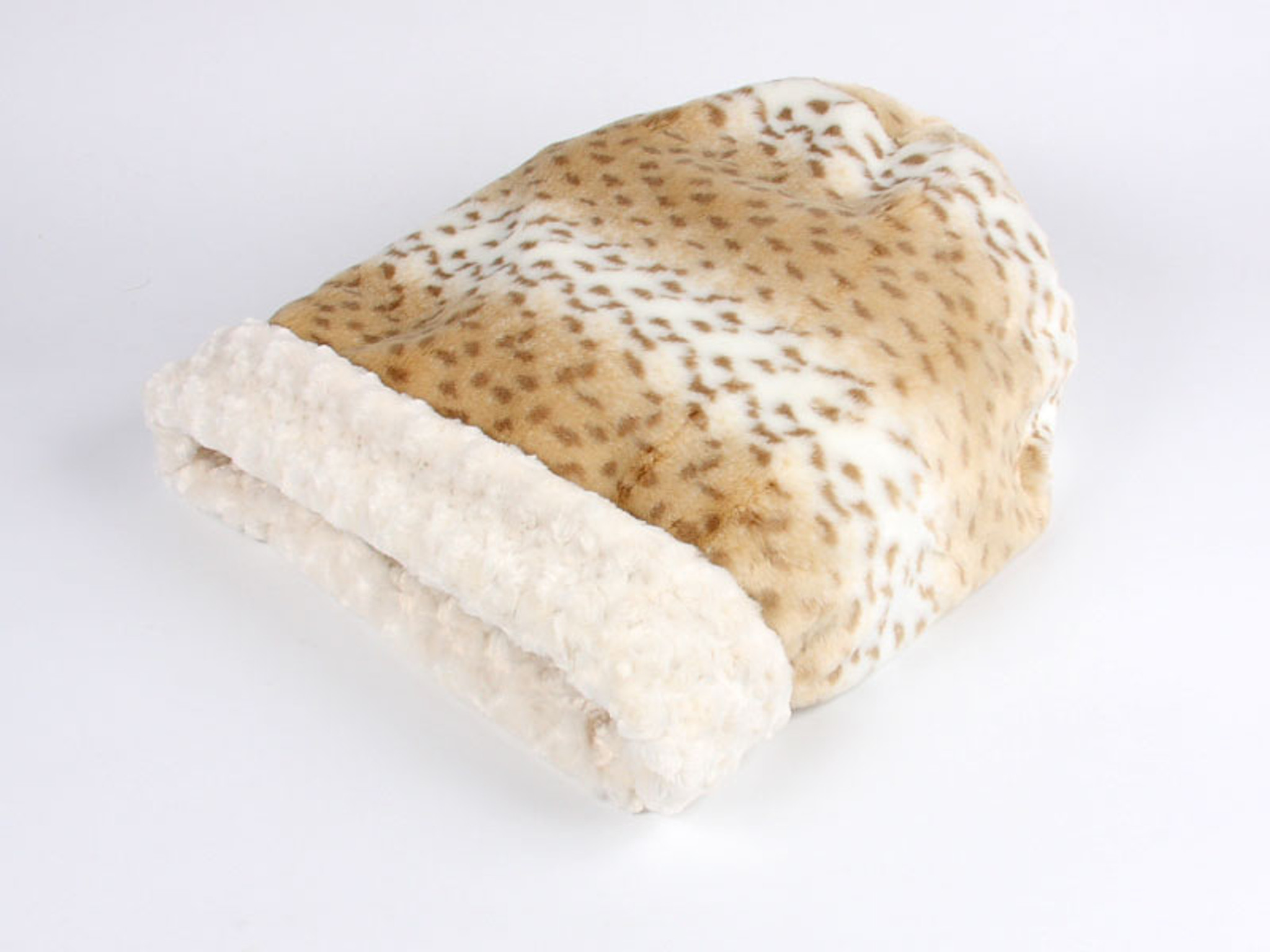 Susan Lanci Artic Snow with Ivory Curly Sue Cuddle Cup AVAILABLE
