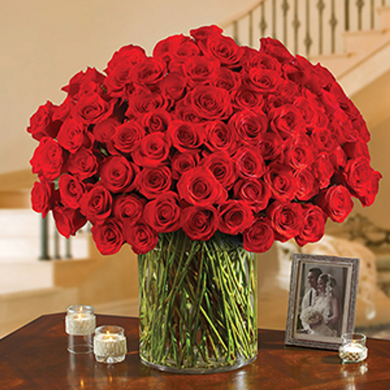 100 Red Roses In A Vase