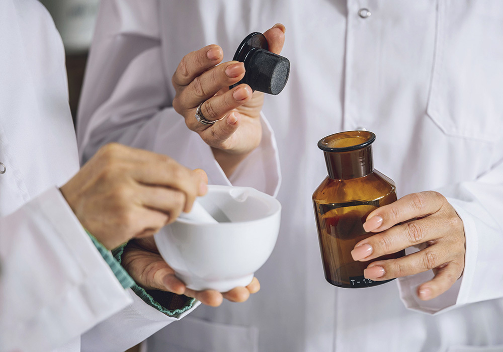 Formulación Magistral en Farmacia Amores Parra, en Valencia