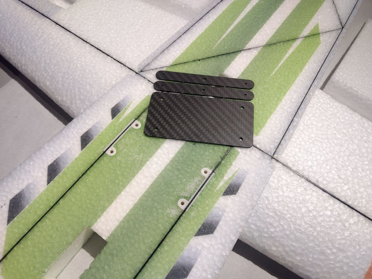 Carbon Fiber 43" CY XL - LG Plate V1