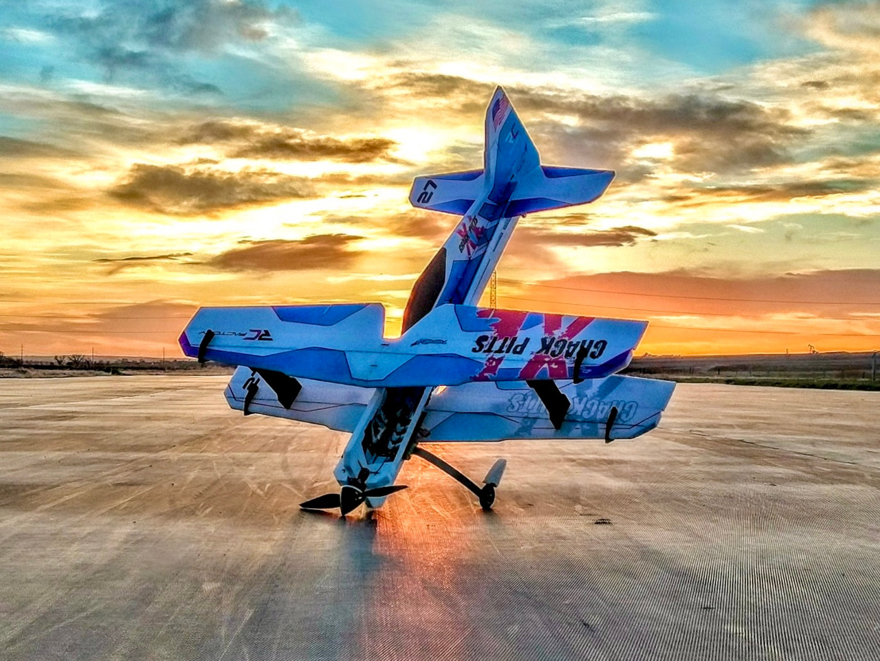 ホビーラジコン Pitts Specialized ARF 1284 Fantantastic 40% Pitts Challenger Yellow Bulldog ARF Pitts Flight