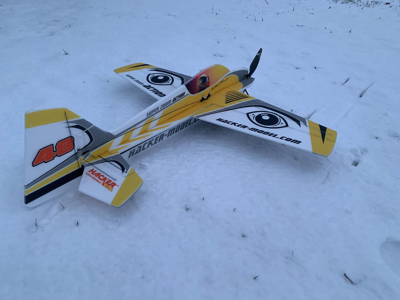 HM 39" EPP S.Z.A.  SUPER ZOOM ACTION