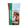 Myo Protein Flakes is a fibre-based forage component feed for horses with high protein requirements. Myoalpin® fibres – a combination of especially protein-rich meadow grasses and herbs – form the basis for a valuable, 100% natural source of protein without added molasses or artificial preservatives.

Myo Protein Flakes provides easy-to-digest proteins and amino acids to help your horse build muscle tone. In addition to its higher crude protein content, this feed is high in crude fibre for enhanced structure.

Myo Protein Flakes brings the nutrients of lush meadows to your horse’s feed trough. A careful balance of plants from select meadows supplies your horse with essential amino acids, natural beta-Carotene and vitamin E even outside the grazing season. Myo Protein Flakes satisfies increased nutrient requirements for sport and breeding. It can also be a useful supplement to compensate for loss of muscle tone due to illness or age.
Myo Protein Flakes is a versatile supplement to both woody, low-protein hay harvested late in the season and to low-protein, cereal-free concentrated feeds.
