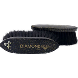 Experience luxury with Haas Diamond Noir - a particularly soft fur brush with 5cm long bristles for the ultimate grooming experience. This brush is designed to be gentle enough on your your horses face for everyday use, offering a luxurious, gentle massage.