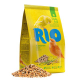 Canaries are small cheerful birds with great singing skills. Originally from the Canary islands in sunny Spain, these little singers became popular amongst bird lovers. RIO Daily feed for canaries is developed to provide your feathered friend with all the nutritious substances needed for their well-being as well as with beneficial ingredients to make the daily diet more diverse and varied. RIO has developed a special feeding approach, and its main point is to provide the birds with biologically appropriate foods that mirror their natural diet. We have created our feeds based on the best from nature and are applying many years of experience and collaborations with breeders from all over the world.