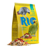 Large parrots are colourful, intelligent and energetic birds that can live for decades. From bright green Amazons to Sulphur-Crested Cockatoos – all of them need proper feeding to live a long and happy life. Our RIO Daily feed for parrots was created for the large parrots of all species and life stages according to their biological needs and to nourish your feathered friend in the way nature intended. The rich and varied composition of our feed not only consists of nuts, puffed seeds, fruits and vegetables, but is also deliciously tasty and helps the birds to stay healthy and be full of energy. RIO has developed a special feeding approach, and its main point is to provide the birds with biologically appropriate food that mirrors their natural diet. We have created our feeds based on the best from nature and are applying many years of experience and collaborations with breeders from all over the world. Every pack of nutrient-dense RIO Daily feed for parrots contains: -27 carefully selected ingredients of the highest quality, which will virtually meet every nutritional need of the birds. -15% of safflower seeds as a great source of fatty acids Omega 3 & 6 to maintain a healthy skin and fine and bright feathers. -5% of puffed grains provide birds with additional energy and entertainment. -Healthy pumpkin seeds will help to detox the bird's body. -A fruit & berries mix to diversify the feed and to make it more varied. -Dried chilli peppers are parrots' favourite treat, as their taste receptors are insensitive to capsaicin- a chemical component that provides peppers' spicy flavour. Chillies help to inhibit the toxins growth and can aid to body detox. -Calcium granules will provide additionally support the health of the beak and bones. -100% natural ingredients from trusted suppliers.
