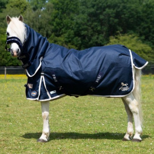 From our brand new Duraproof Range, the 100g Turnout Combo is a perfect rug for the cooler days and nights. Ideal for all types of ponies and has all the changable fitting needed to adjust accordingly to your equine.

With a 100g Thermaloc fill and the durable 600 denier outer ripstop helps with condensation and is waterproof up to 10,000mm.