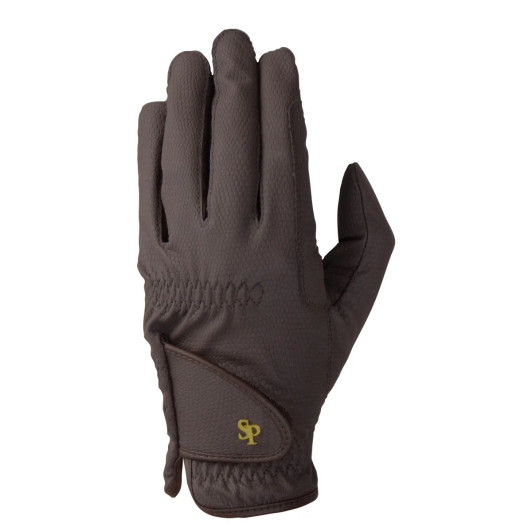 Tailored to perfection, these slimline performance gloves provide a comfortable and supportive fit for the show ring and arena. A must have addition to your wardrobe, these luxurious gloves will create a sophisticated and elegant look. Choose from either brown or tan. Embellished with a gold ‘SP’ pin on the touch tape fastening.