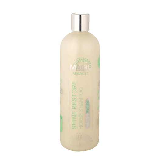 Restore the shine in your horse's coat with this Mint fragranced shampoo. Nourish and condition the coat at the same time, whilst leaving the hair feeling soft and silky. With added Avocado and Wheat Germ extracts for gleaming results.