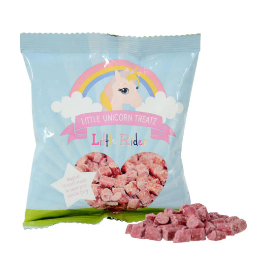 Cute, beetroot flavoured mini-treats for that special pony. Delicious healthy treats full of natural goodness & antioxidants. Can be fed from the hand or the perfect filling for a treat ball to keep ponies happy, healthy and moving.