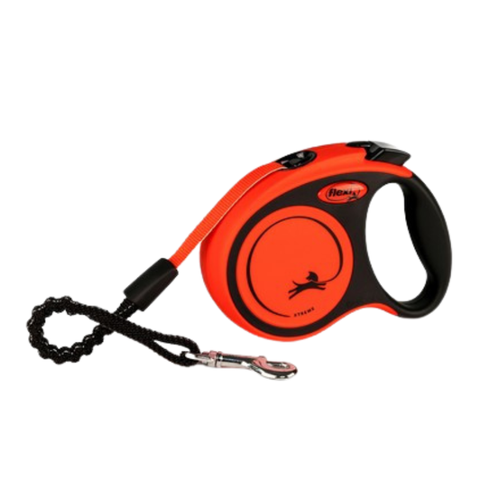 This dog lead can easily withstand large amounts of strain during daily walks: the flexi Xtreme harness lead scores points with its extremely robust properties, as it is made from a particularly sturdy and resistant harness. An integrated shock-absorbing element with high elasticity ensures even greater comfort, as does the ergonomic soft handle on sizes M and L, which you can even adjust to your hand size.

The flexi Xtreme harness lead in orange is equipped with an intuitive brake system with locking function so that you always have full control.
