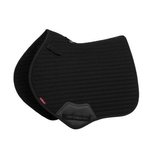 For a clean aesthetic with cooling properties and a full colour drench, reach for this technical pad. Featuring a breathable mesh upper with linear quilting, it defines breathability while delivering a full colour-matched look.

A Self-Cool lining absorbs heat on contact, thanks to the cooling crystal fabric weave. Perforated open cell foam fill provides comfort, shock absorbency and extra breathability.

The self-coloured matte PU girth protection area and hidden girth loops bring the colour vibes right through to the core of the pad. Even the shaped elasticated webbing D-rings carry the same colour. It's a great way to look good, feel cool and perform at your best in any climate.