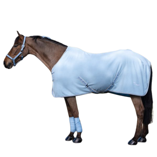 A gorgeous, warm-weight anti-pill fleece rug designed for both comfort and style. Featuring a twin double chest straps, cross-over surcingles, and a fillet string for a secure and practical fit.

Finished with twin-colour strapping and striking tri-colour rope bindings, this rug offers a truly luxurious look. Ideal for use in the stable, during travel, or at the showground.

Fluffy,soft fleece
Double thickness on chest panel
Ideal for travelling