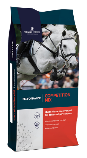 Quick release energy for power and performance. 

Traditional grain based performance feed to support horses competing and in need of additional fast releasing carbohydrates.   

The Dodson & Horrell Competiton Cubes provide key amino acids to support muscle development and repair. It includes electrolytes to help replace losses that occur as part of regular training and is a fully balanced feed containing chelated minerals for optimum absorption and activity in the body.