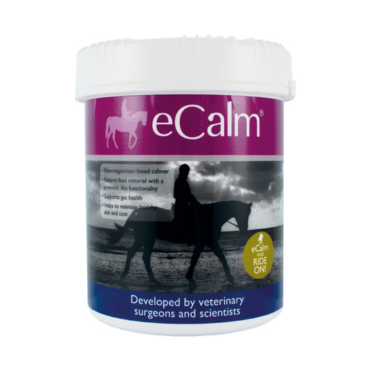 eCalm is a non-magnesium, natural calmer which has been developed by World-leading veterinary surgeons and scientists with proven, statistically significant results. Its prebiotic like functionality has been shown to influence the horses natural gut microbiome which in turn supports calmness and well-being as well as supporting gut functionality and the maintenance of a healthy skin and coat.