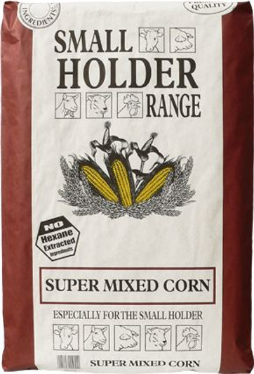 Super Mixed Corn is made from wheat with Non-GM maize, peas, added calcium and grit. A healthy and nutritious mixed corn treat for your birds.

For good strong egg shells and optimum nutrition, treats should only be fed in the afternoon, after your chickens have eaten their complete feed and no more than an egg cup full (around 20g) for each bird should be given.